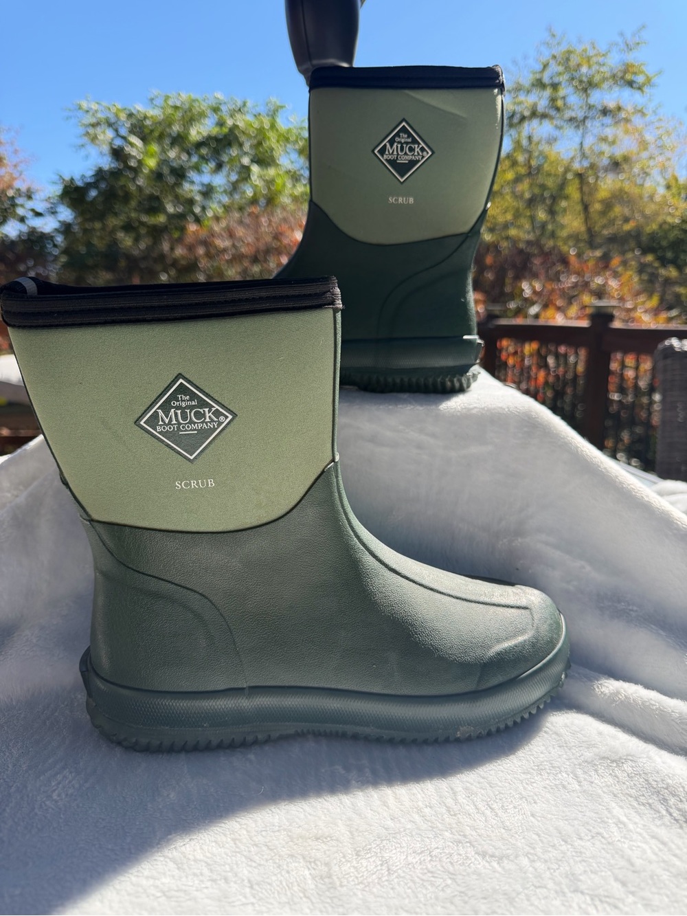Muck Boot Company Scrub Mid Boots Mens Size 7 Womens 8- Green